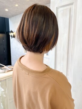 キャアリー(Caary) 福山人気インナーカラー内巻きボブ簡単スタイリング20代30代40代