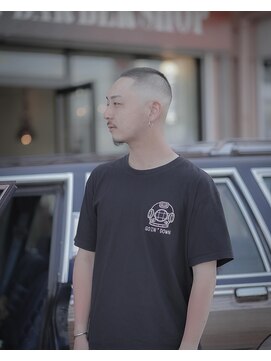 リトルマンバーバーショップ(LITTLEMAN BARBERSHOP) buzz fade
