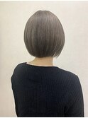 ダブルカラー／アッシュブラウン／ミニボブ／切りっぱなしボブ