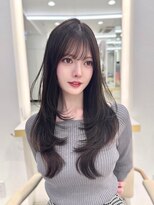 マウル 栄(MAEUL)&nbsp;レイヤーカット　韓国ヘア　くびれヘア　夏のヘアアレンジ