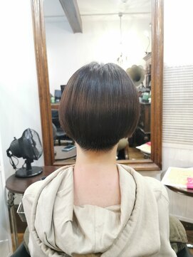 プリバート ショートボブ