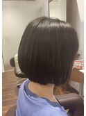 前下がりボブ
