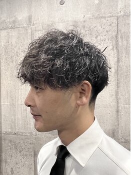 クラン(CLAN)の写真/《フィットネス×美容室》人気のツイスト、ツイストスパイラルなど、トレンドのパーマスタイルはお任せ◎