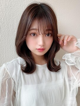 ラルユー 金山(LallYou) シースルーぱっつん前髪で結んでかわいいフェイスレイヤー