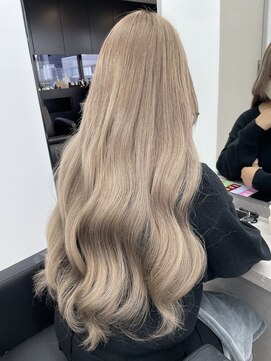 ラピス 新宿(Lapis) ミルクティーカラー