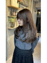 フォート(FORT)&nbsp;レイヤーカット　透け感ベージュ