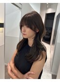 上品なミディアムレイヤースタイル