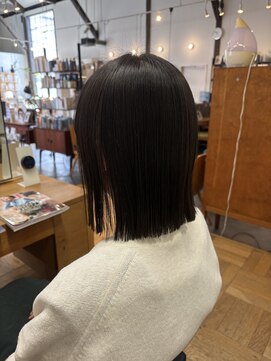 ニコ(nico) 切りっぱなしボブ