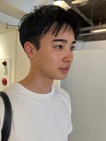 ナヌーク ダイカンヤマ(nanuk daikanyama)&nbsp;短髪メンズショート前髪長めセンター分けナチュラル刈り上げ