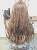 モニカ(Monica)&nbsp;透け感ヘア