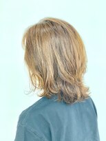 20代30代　上品小顔ミディアムレイヤー　ベージュカラー