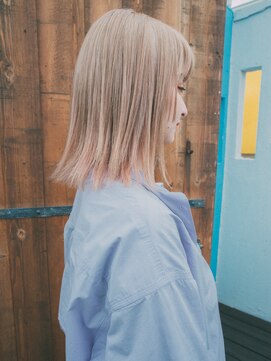 ヘアアンドリラクゼーション シャッセ(Hair&Relaxation SASE) 切りっぱなしボブスタイル