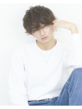 メノン(Menon) ツーブロックマッシュ×シースルー×スパイラル