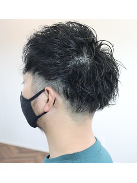 ウィスカーヘアー(whisker hair) ワイルドツイストスパイラル