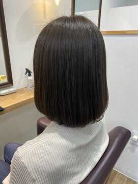 オズ エフ(ｏｚ ｆ［e・f］) ストレートボブスタイル