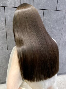 アイティー バイ アルバム 中野店(IT by ALBUM) グレージュロング_外ハネボブセクションカラー_ba360132