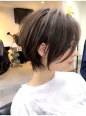 似合わせカット 小顔ショートボブ 丸みショート グレーベージュ