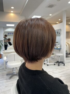 アルターシェリー(aL-ter che'rie) ショートボブ/ハッシュカット/フルバング/レッドブラウン 新籾