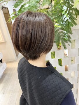 フゥカ 類家店(fuka) 【白髪ぼかしハイライト】ツヤ感ベージュ　八戸30代40代50代