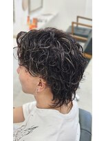 ネクサス NEXUS&nbsp;ハイライトが際立つウルフパーマ