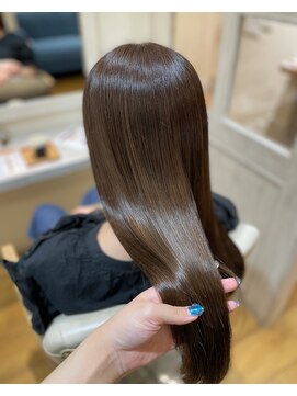 シーループユナイテッドアトリエ(C-LOOP UNITED ATELIER) うる艶髪×オリーブベージュ