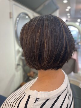 ビィーワンイースト(Be 1 EAST) グラデーションボブ