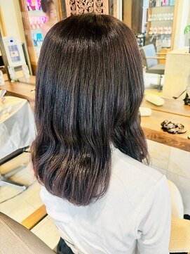 ヘアリゾート粋 ティガ 池袋店(tiga) ミディアム/ゆるウェーブ/大人可愛い/くびれヘア/艶感/抜け感