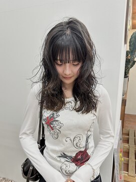 パークレーン アイス イヴェン(park lane ICI yeven) 20代30代40代パーマミディアムロングレイヤーカットブリーチなし