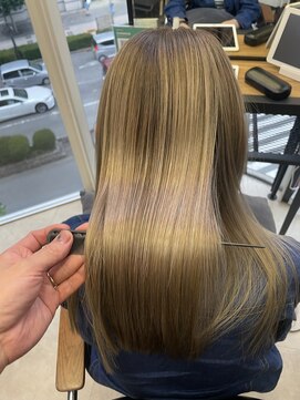 シュガーアウラ バイ エクラート 立川北口店(SUGAR aura byECLART) シルク縮毛矯正