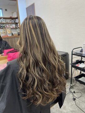 アミリー ひたち野うしく店(Amily) ハイライトバレイヤージュダブルカラーケアブリーチ20代30代