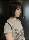 切りっぱなしボブ/黒髪ボブ/前髪あり