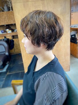 コモレビ(komorebi) 【山本智文】ショートカットデザインパーマ