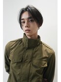 顔周りを切り込んだハンサムショート