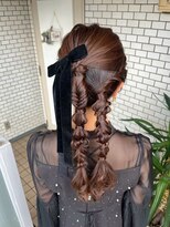 フェリーチェ 六本木店(Felice)&nbsp;ヘアセット 編みおろし ツインアレンジ 参列ヘア イベントヘア