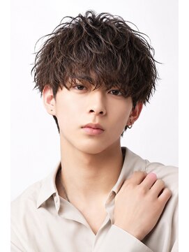 スリー いわき(iii) いわき/いわき駅/Men's/メンズカット/メンズパーマ/大人男子
