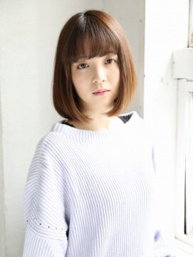 コム(com by neolive) シンプルつやボブ