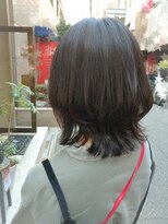 ウィーク 梅田(UiiC)&nbsp;オリーブカラーくびれ外はねボブ【uiicumeda sachi】