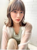 かきあげヘアーシルバーカラー韓国風センターフェードカット