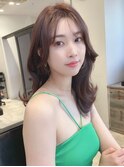 ツヤ髪ラベンダーカラー 小顔見せ韓国ヘア 流れる顔まわりカット