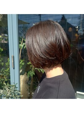 タオ(tao) ショートボブ