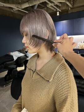 エイト 横浜店(EIGHT) グレージュ×顔まわりレイヤー