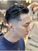 ツーブロックバーバーローフェードスリックバック束感ショート