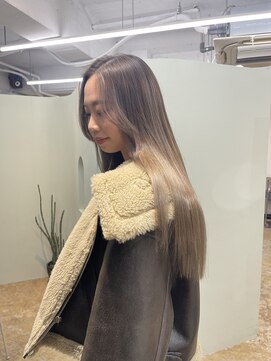 ユー(yew) gradation beige