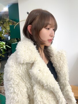 エム(M) フェイスレイヤー/ミディアムレイヤーカットブリーチなブラウン