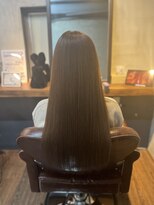 スローネ(THRONE)&nbsp;髪質改善酸性ストレートで艶髪／20代30代40代／新宿