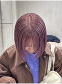 ピンクベージュ