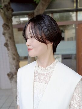 レイヤーショートくびれヘア20代30代40代