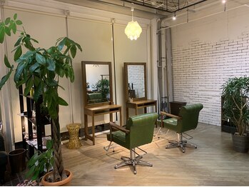 e.e.【イーツー】