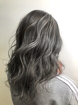 ケリーズグリーン(Kelly's Green)&nbsp;ハイライト　バレイヤージュ　ダブルカラー