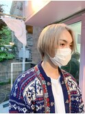 ホワイトベージュ